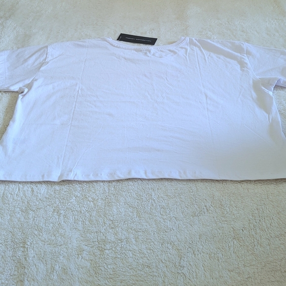 French🇫🇷 Connection "Amour"♥️ Tee - NWT - Picture 10 of 11